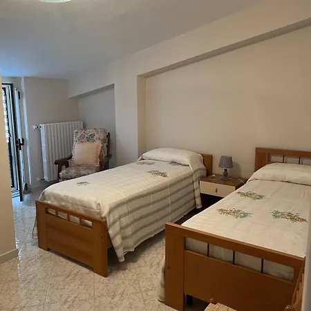 Locazione Turistica Nel Cuore Del Borgo Fardella